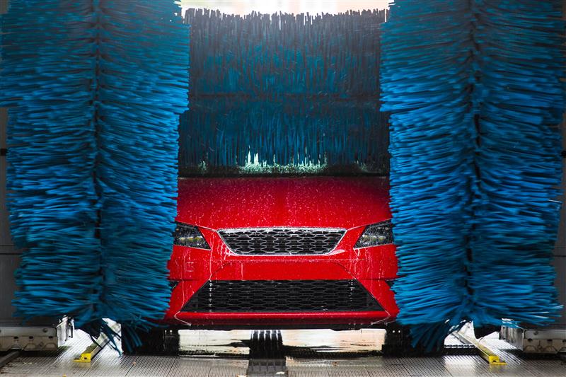 Are Automatic Car Washes Safe for Your Car’s Paint?